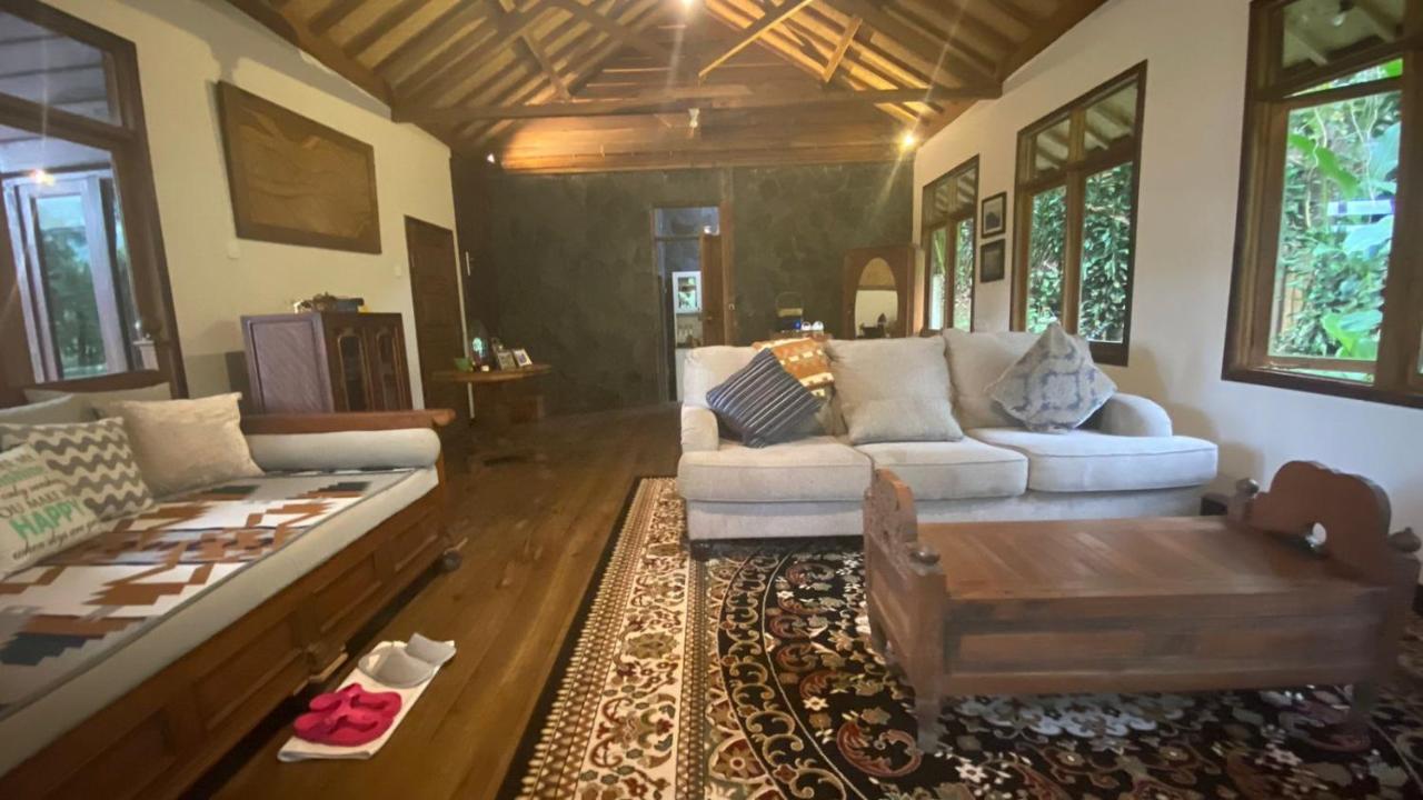 The Lodge Maribaya Cikareumbi Exterior foto